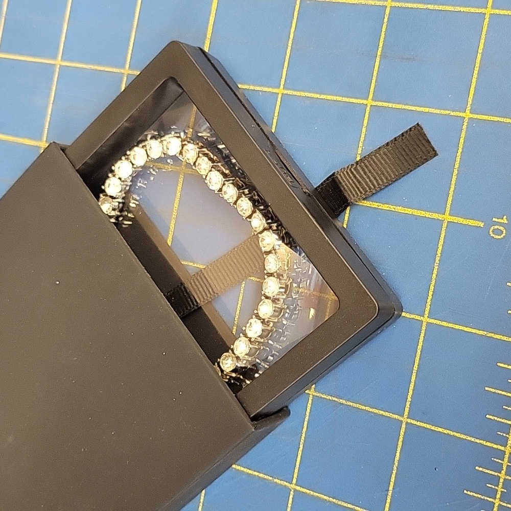Rhinestone & Silver Tone 8" Bracelet NEW - Picture 5 of 6